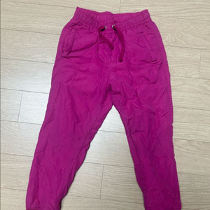 유니클로 유아 패딩바지s(6y 평균사이즈)