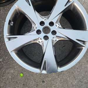 제네시스 GV80 22인치휠 딱 1개 이미지