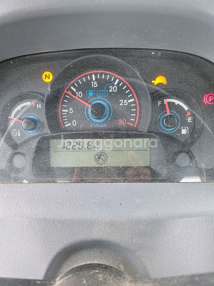 97마력 트랙터--4