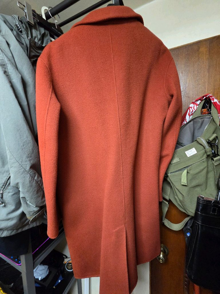 더니트컴퍼니 코트 이미지