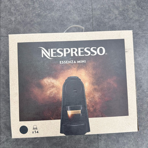 네스프레소 에센자 미니 커피머신