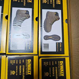 디월트 RADON2 안전화 완전 새제품 입니다