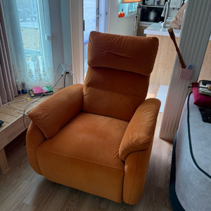 전동 리클라이너 의자 판매합니다 (이태리 제품)