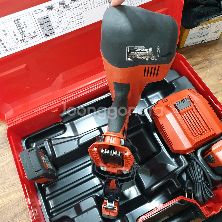 HILTI 힐티 충전식 노가스 타정기 BX3 풀세트--3