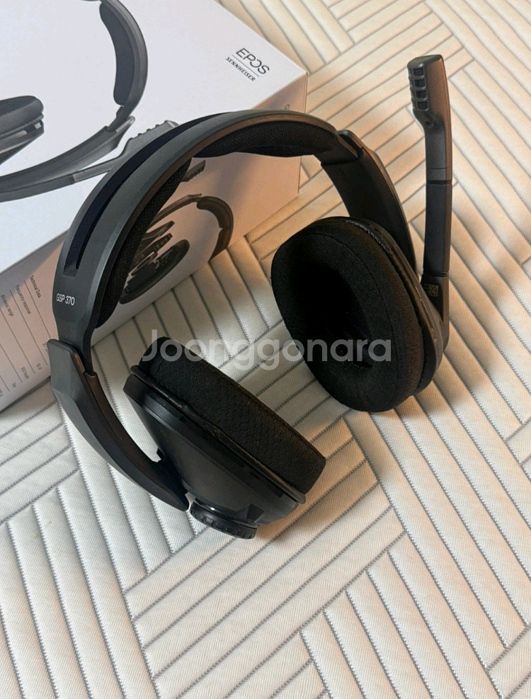 젠하이저 GSP370 게이밍 무선 헤드셋 팝니다--2