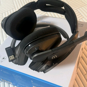 젠하이저 GSP370 게이밍 무선 헤드셋 팝니다