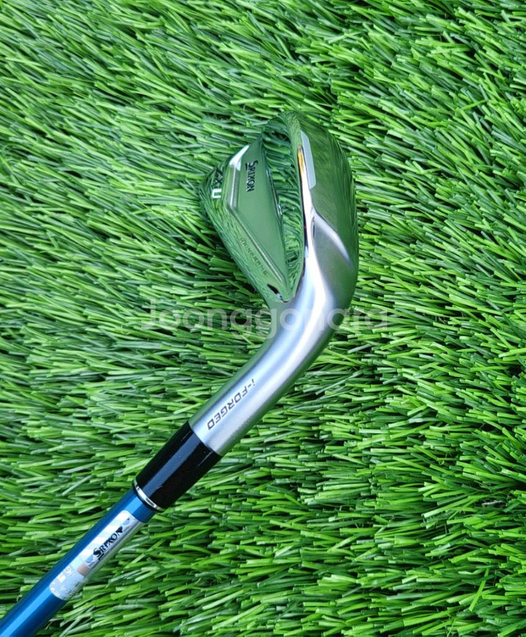 스릭슨 25년 신형 ZXI 2번18도 드라이빙 아이언--1