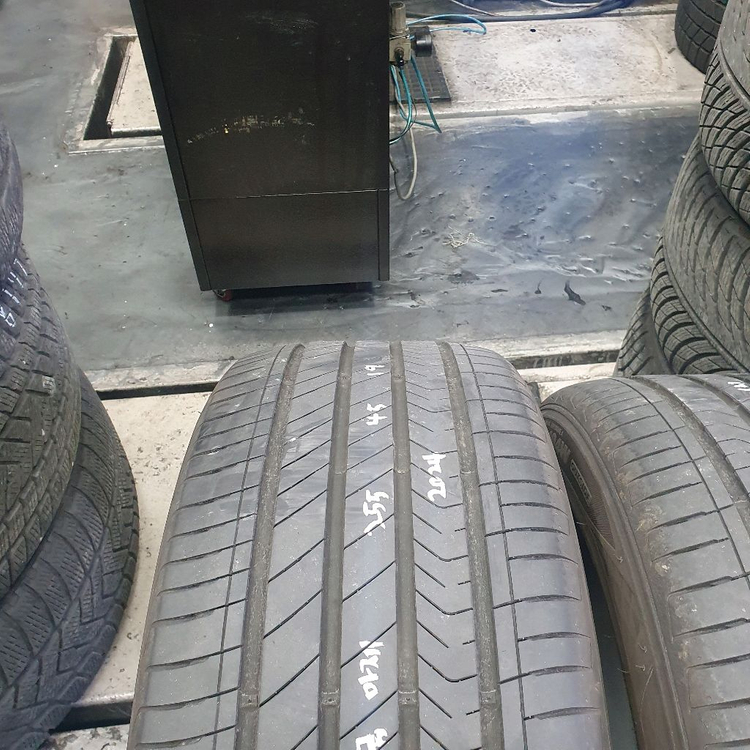 255 45 19 2554519금호마제스티 2짝판매합니다--2