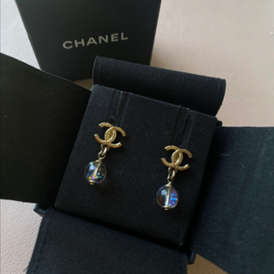 샤넬 CC 로고 드롭귀걸이