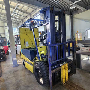 배터리2022년식 코마츠 좌식 3톤 전동지게차 삼단5m 사이드시프트 1080만