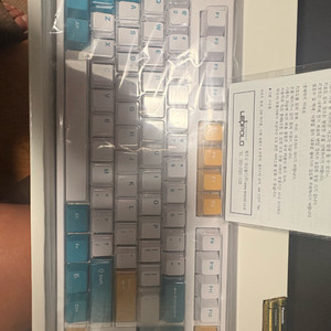 레오폴드 FC750RGBT 기계식 키보드