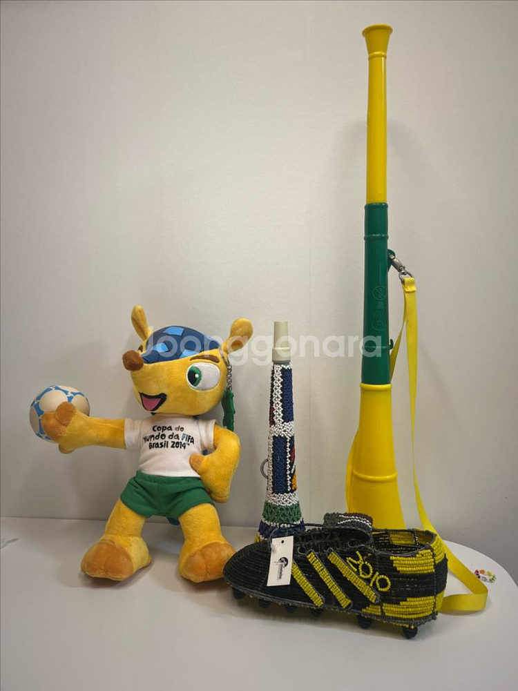 2014 브라질 월드컵, 2010 남아공 월드컵 기념품 세트--0