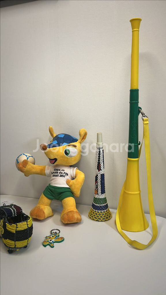 2014 브라질 월드컵, 2010 남아공 월드컵 기념품 세트--1