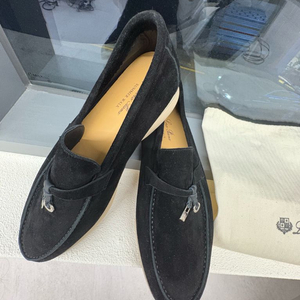 로로피아나 남성 로퍼