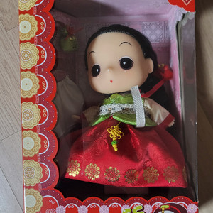 한복 입은 뚱이인형