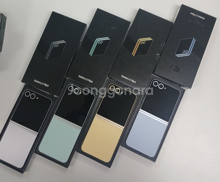 갤럭시Z플립6 256_GB 자급제 단순개봉 팝니다!!알뜰폰중고폰공기계게임폰세컨폰효도폰--0