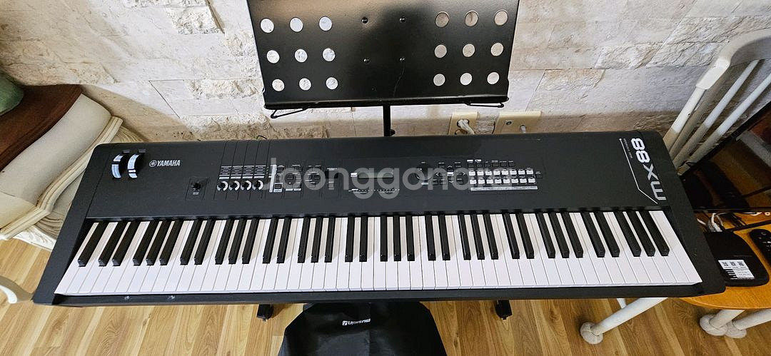 야마하 MX88 신디사이저--1
