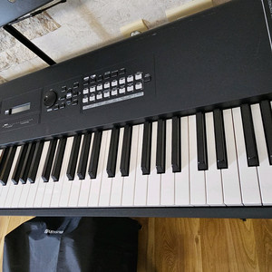 야마하 MX88 신디사이저