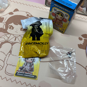 미개봉 정품 팝마트 스페이스 몰리 피규어 풀박