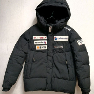 데상트 키즈 스키복 패딩 다운점퍼 사이즈 140