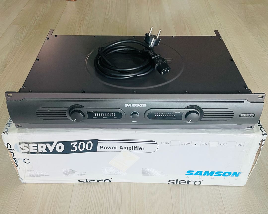 Samson Servo 300 파워 앰프