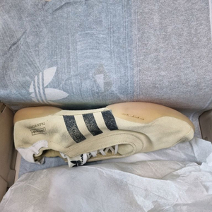 아디다스 x 송 포 더 뮤트 태권도 메이 크림 화이트 코어 블랙 265