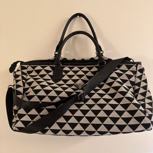 프라다 보스턴백