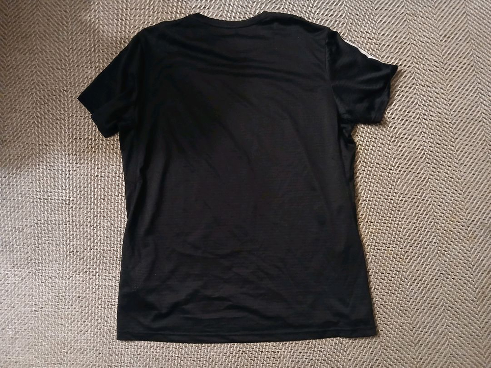 서울 마라톤 아디다스 티셔츠 팝니다--3