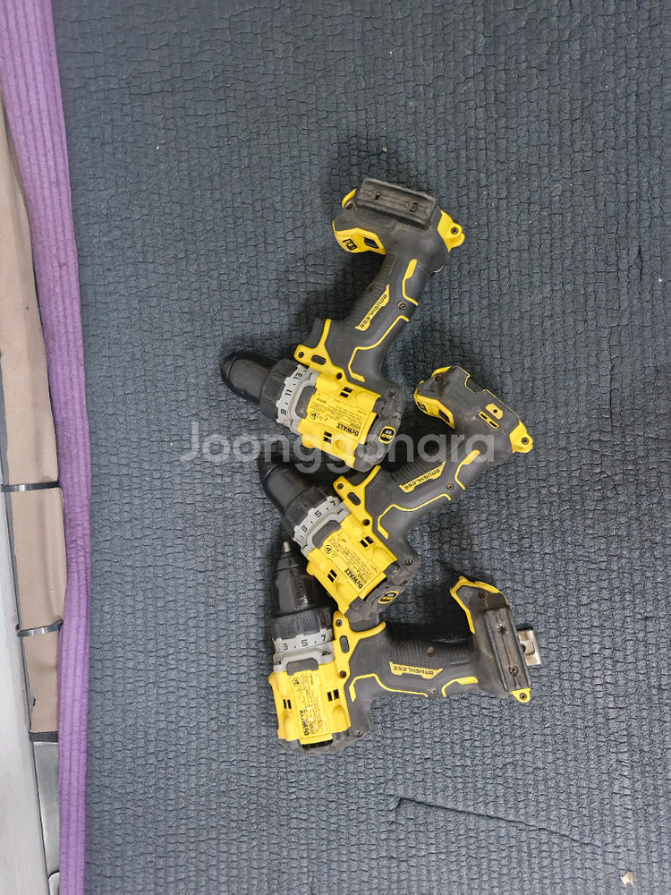 디월트충전드릴DCD800 신형본체만 개당가격--3