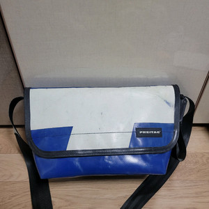 프라이탁 서프사이드 팝니다