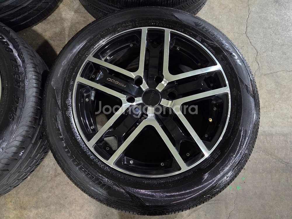 그랜드카니발 RS600스타일 18인치 휠타이어--1