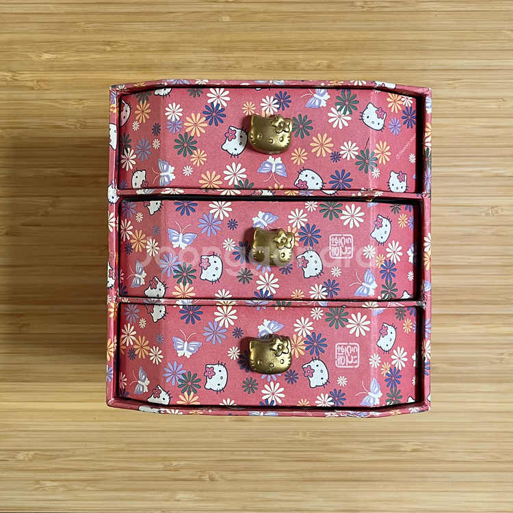 고전 키티 서랍장--0