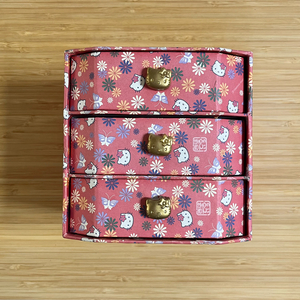 고전 키티 서랍장