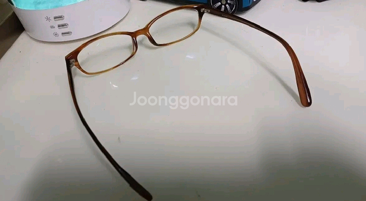 올리버 피플스 브라운(호박색) 뿔테 안경--5