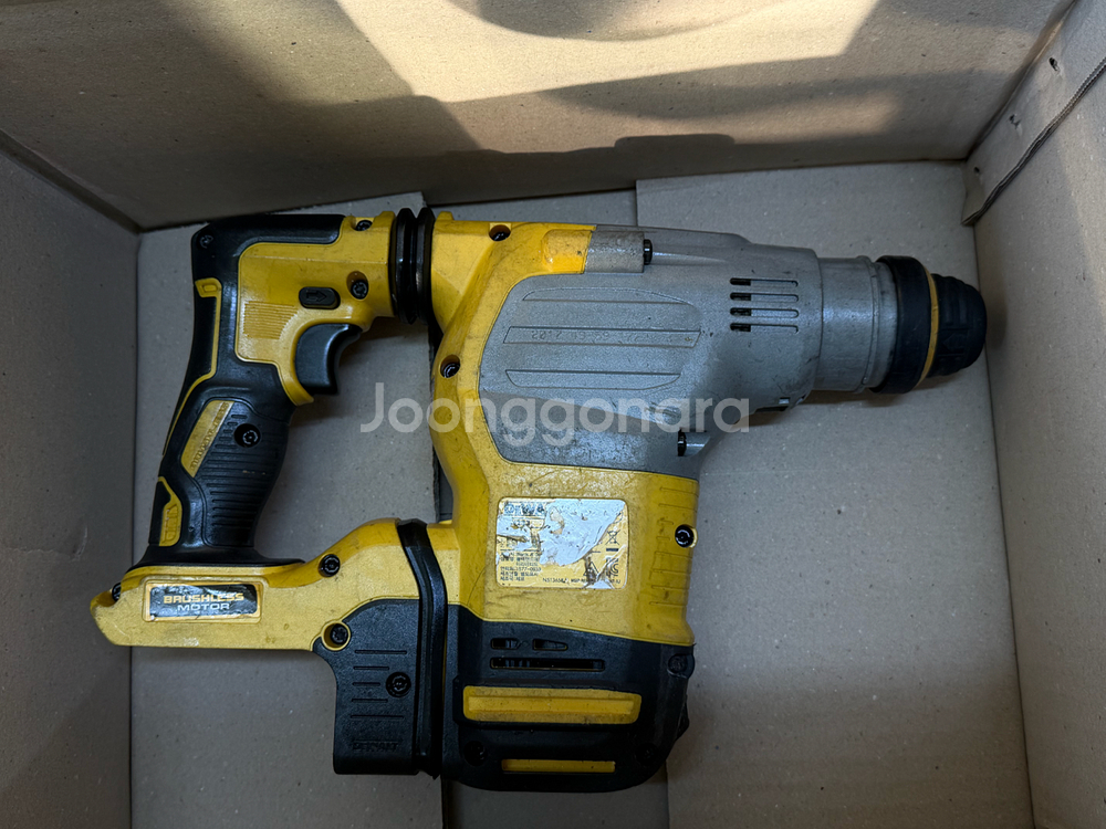 디월트 로터리함마 DCH283 판매합니다--1