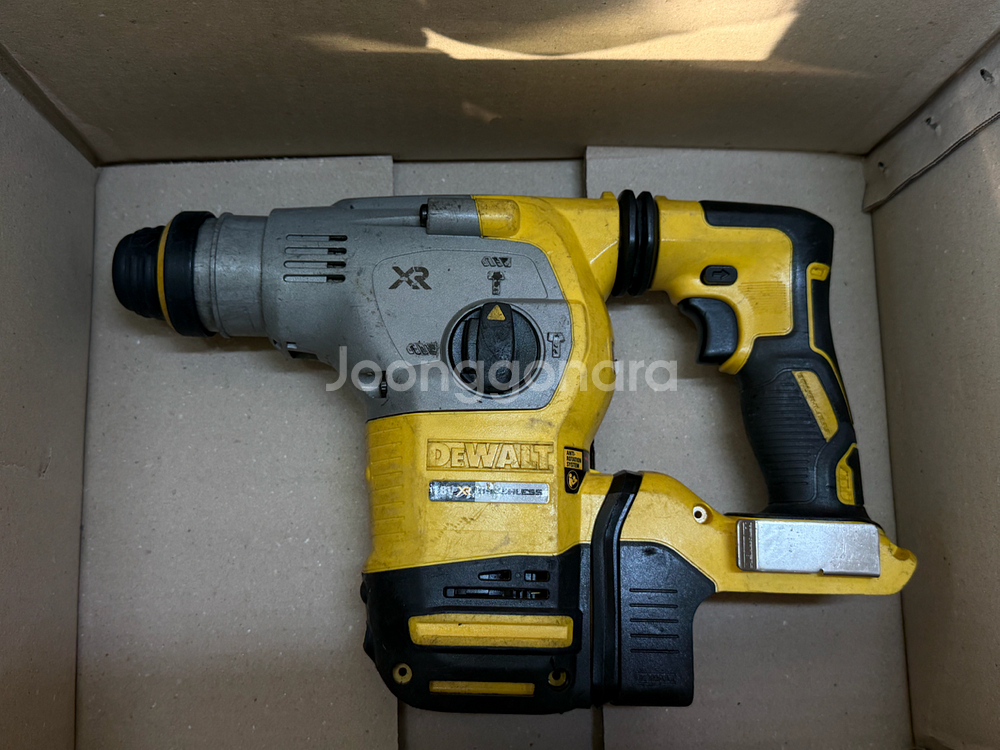 디월트 로터리함마 DCH283 판매합니다--0