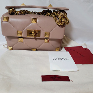 발렌티노 로만스터드 미디엄 숄더백 새상품