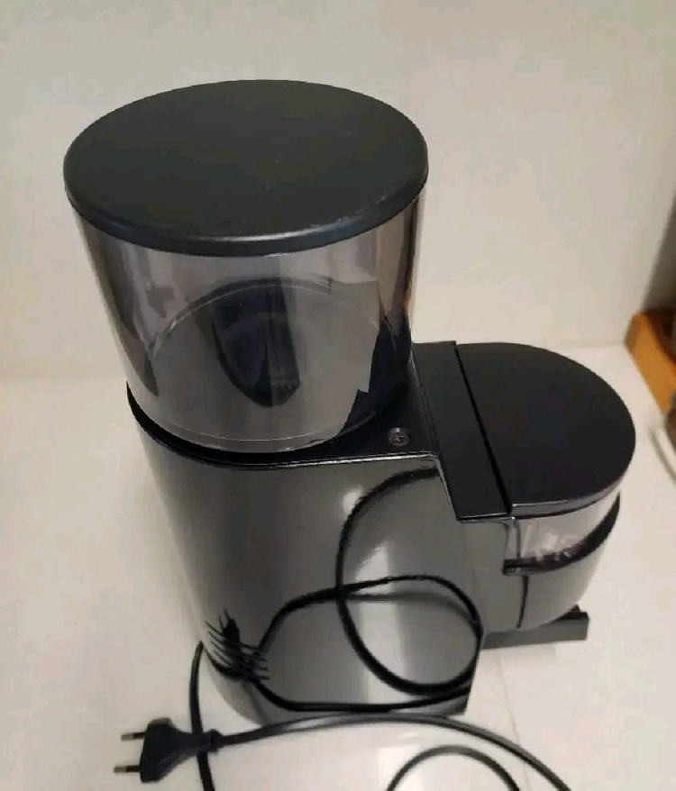 가찌아 MDF 커피그라인더 이미지