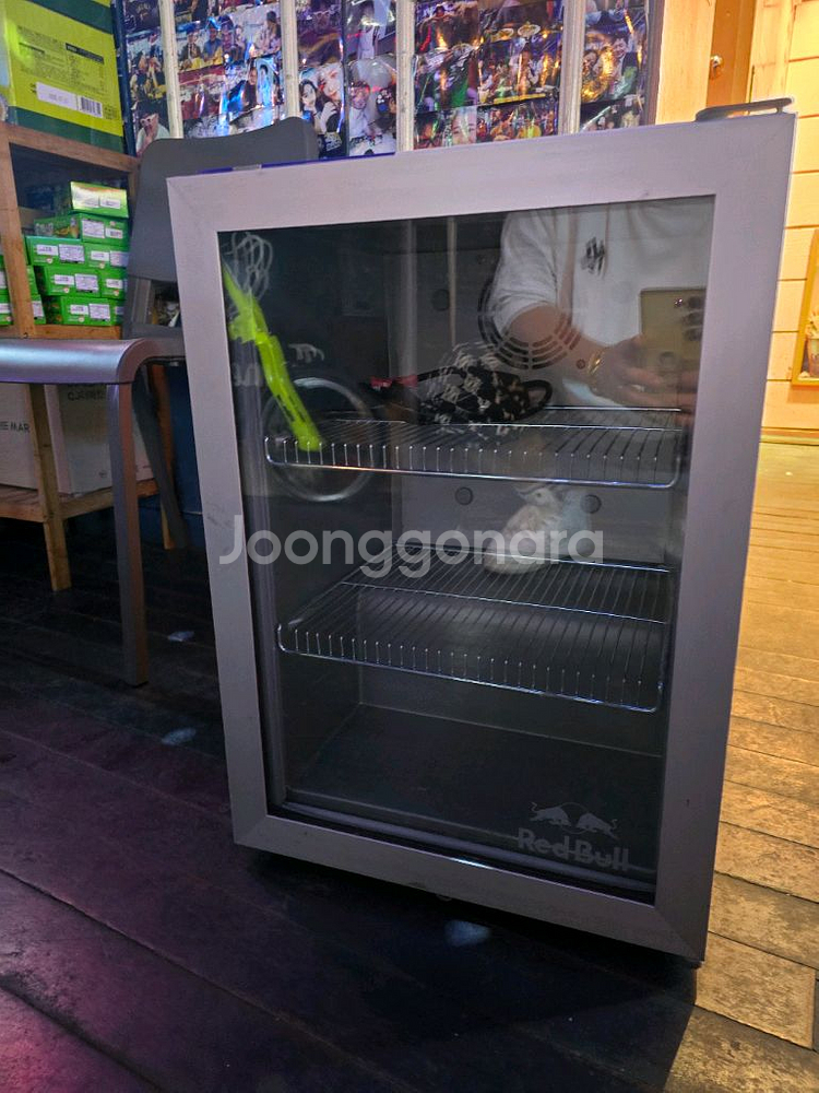 레드불 냉장고 팝니다--0