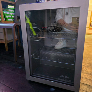 레드불 냉장고 팝니다