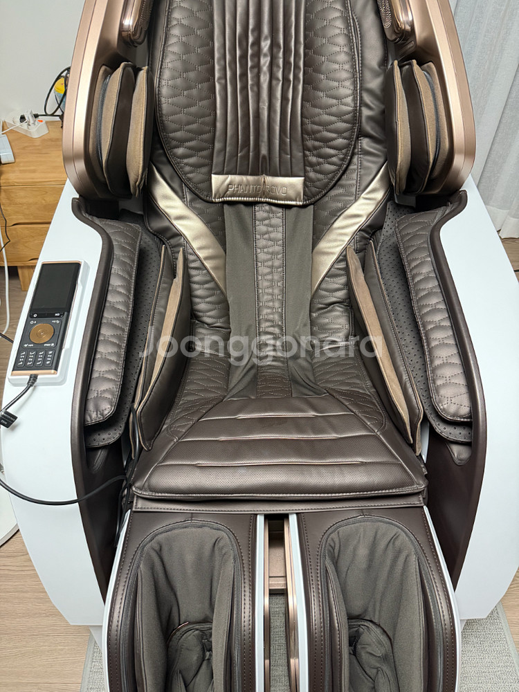 바디프랜드 팬텀 로보 안마의자--0