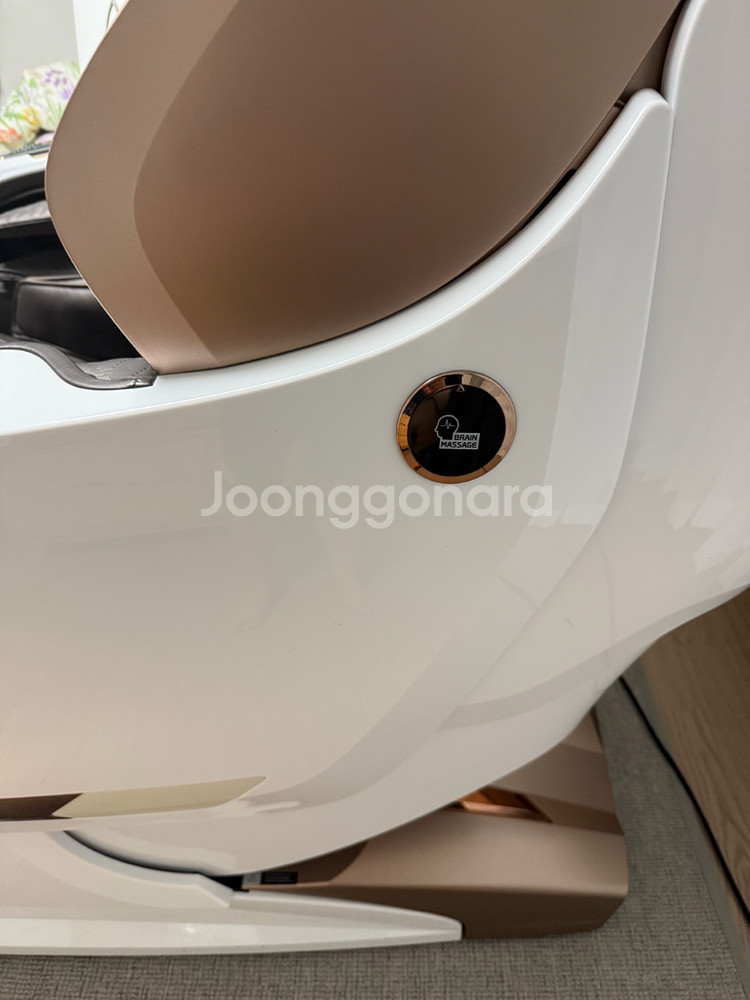 바디프랜드 팬텀 로보 안마의자--2