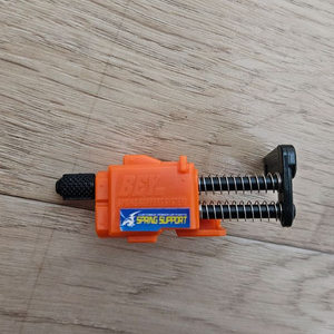 탑블레이드 타카라제 스프링서포트