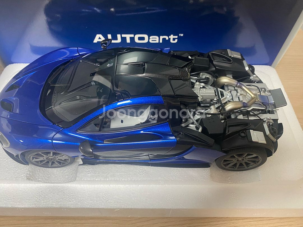 1:18 오토아트 맥라렌 P1 (Autoart Mclaren P1)AZURE BLUE--0