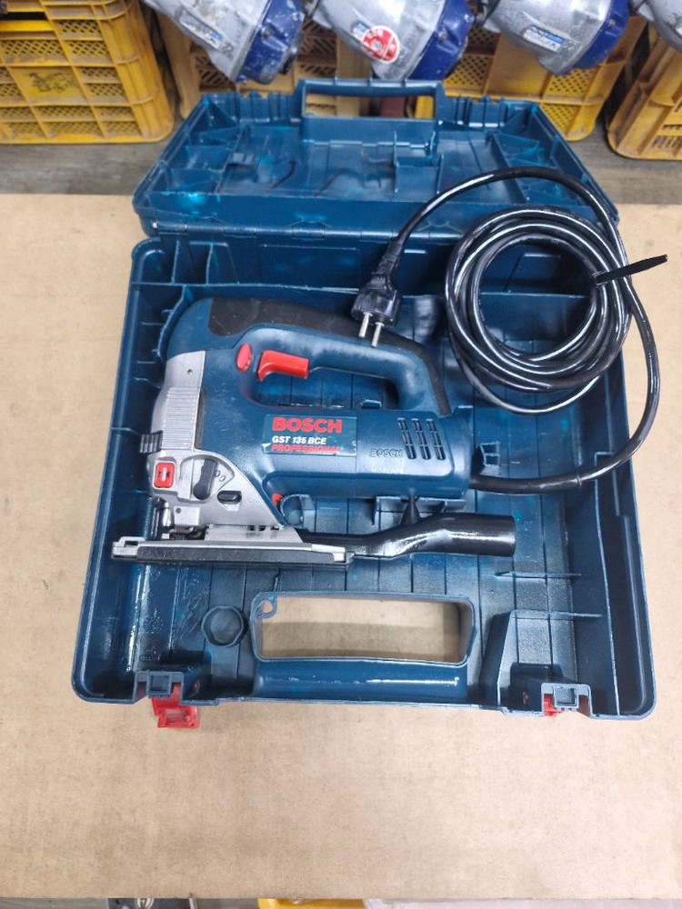 SWISS 최고의직쏘 GST135BCE 보쉬직쏘 전기톱 JIGSAW. S급 이미지