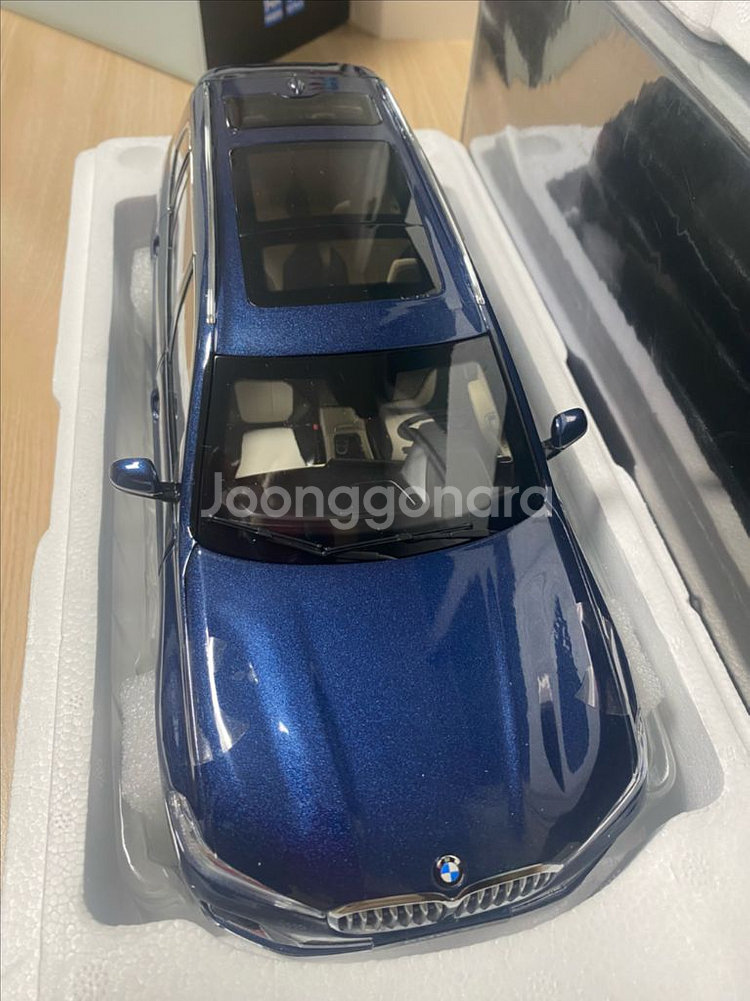 1:18 Kyosho BMW X7 Phytonic Blue (아크릴케이스 포함)--2