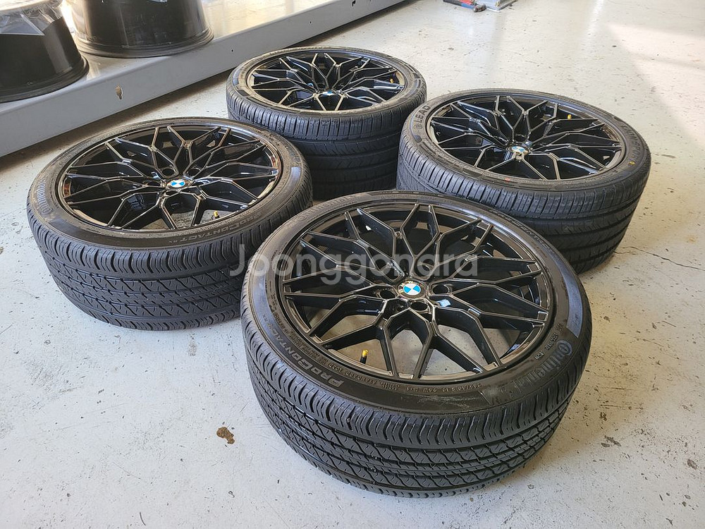 BMW G30 5시리즈용 M컴페티션 스타일 19인치휠타이어 한대분--3