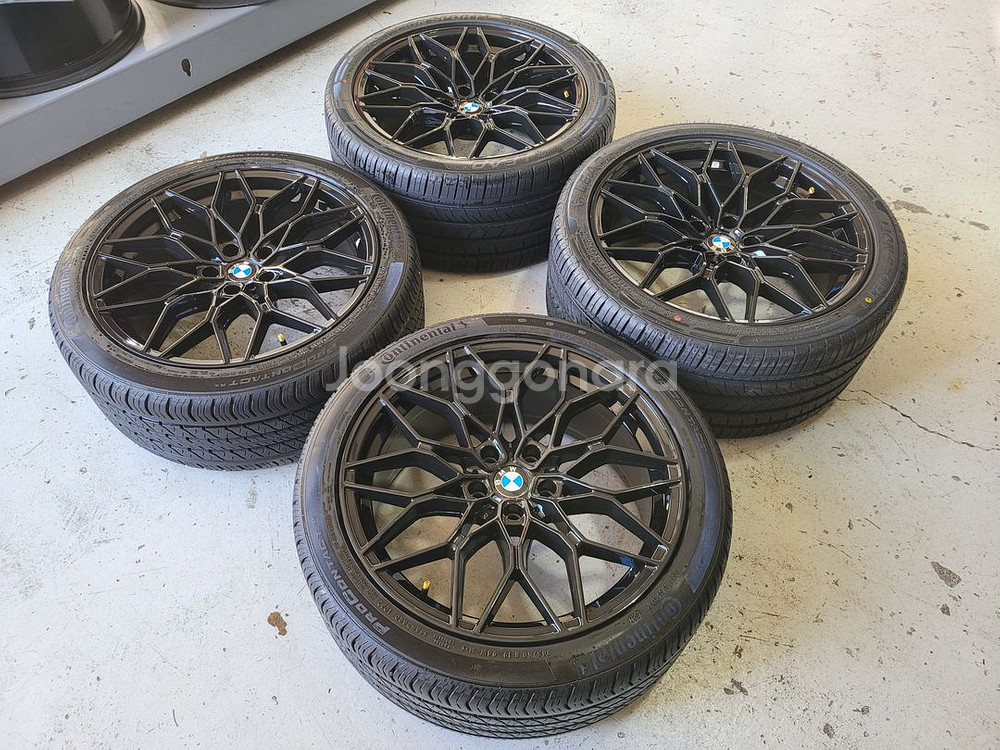 BMW G30 5시리즈용 M컴페티션 스타일 19인치휠타이어 한대분--0