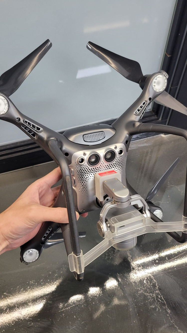 DJI 팬텀 4 프로 모형 이미지