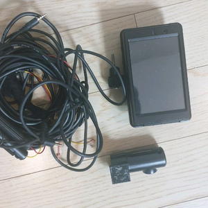 만도f2블랙박스16기가 팝니다